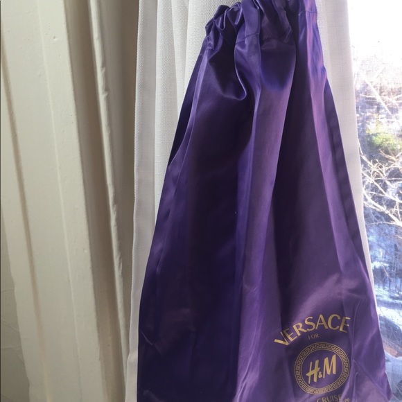 NEW Versace Shoes - Picture 3 of 3